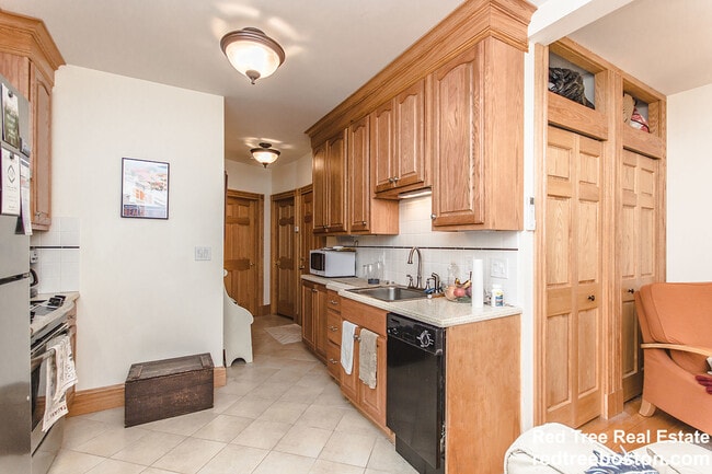 Photo - 37 Charles St Unit 1