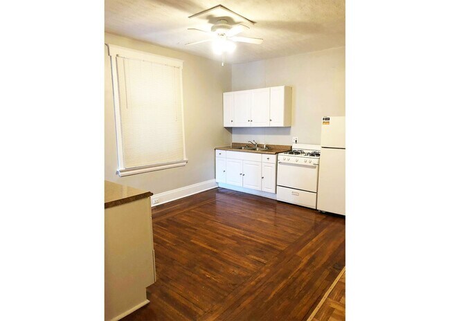 Photo - 3238 Bishop St Unit 3238-01