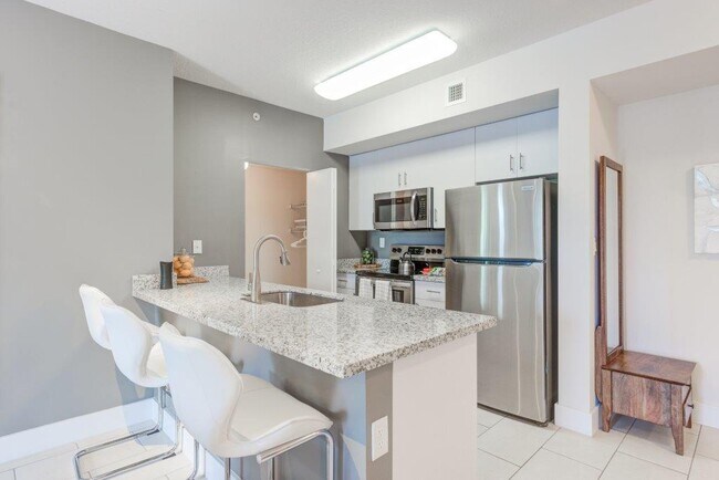 Kitchens Made to Entertain - The Olivia