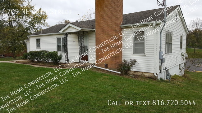 Great Location! 3 Bed/1.5 bath Gladstone R... - Great Location! 3 Bed/1.5 bath Gladstone R... House