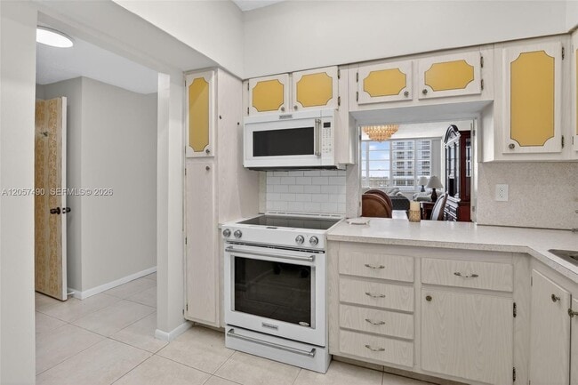 Photo - 1817 S Ocean Dr Unit PH-19