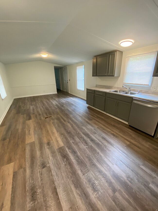 Photo - 442 Ranch Rd