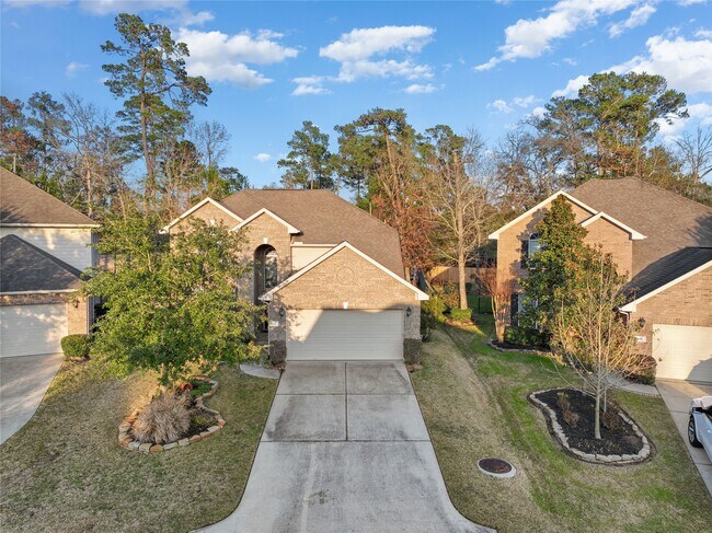 Photo - 131 N Hawkhurst Cir