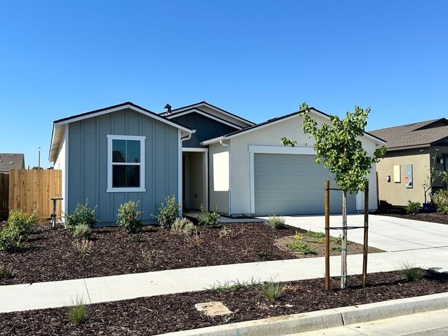 Building Photo - Newly built home coming soon!