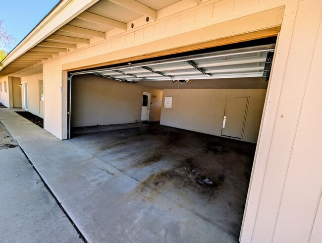 Photo - EXCEPTIONAL AREA/NEIGHBORHOOD-4 Bedrooms~S...