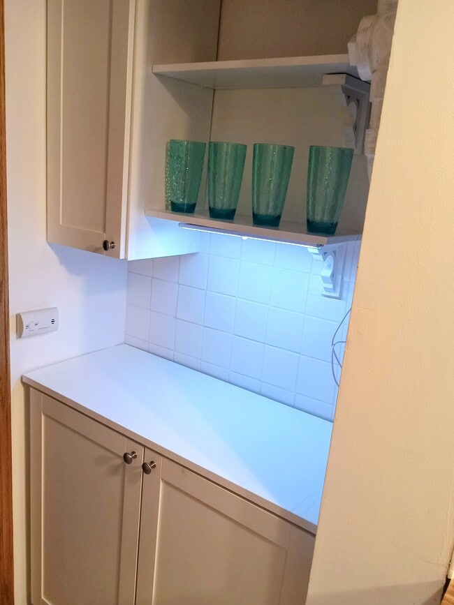 511 127th Ave NW Unit Lower level