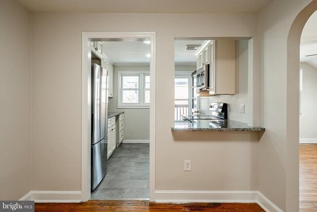 Photo - 222 3rd Ave