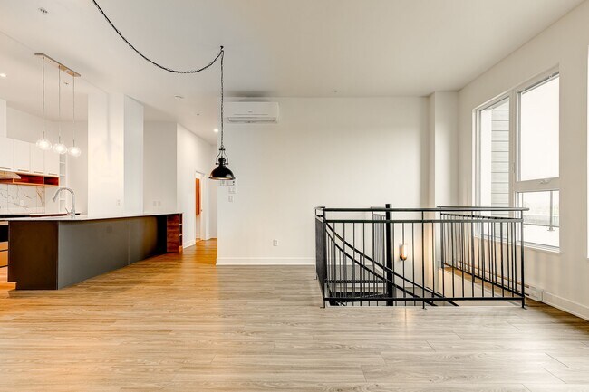 Photo - 9675 Av. Papineau Unit 509