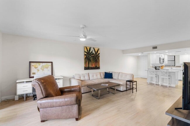 Photo - 700 Uno Lago Dr Unit 303