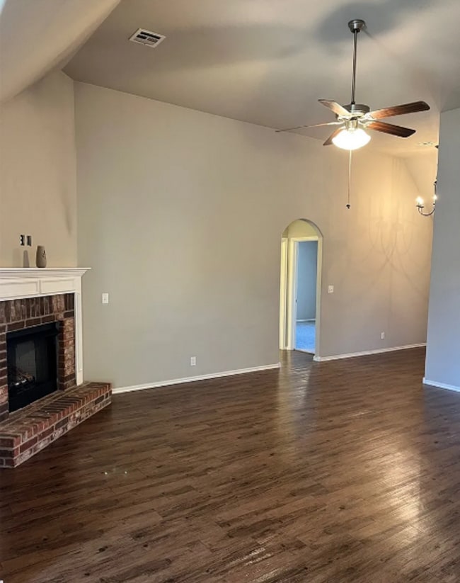 Photo - 3 Bed | 2 Bath in Broken Arrow!