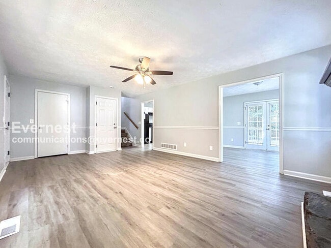 Photo - 118 Blackhawk Trail