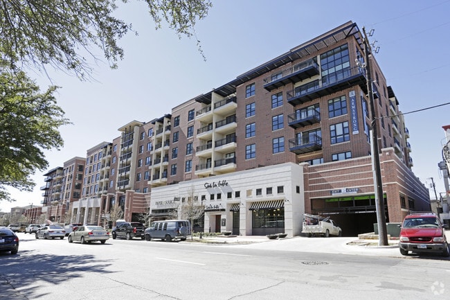 Photo - The Armstrong at Knox