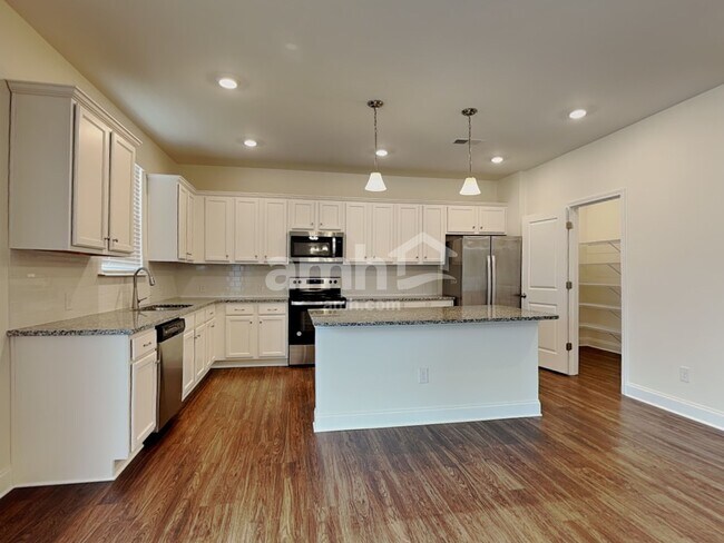 Photo - 183 Larragan Dr