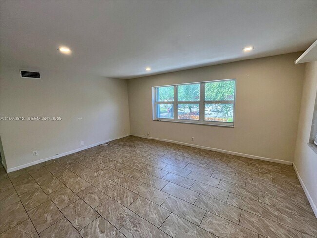 Photo - 1958 Monroe St Unit 210