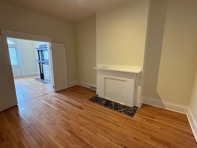 Living Room - 156 S 18th St Unit 1