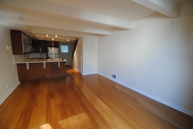 Photo - 39 Etruria St