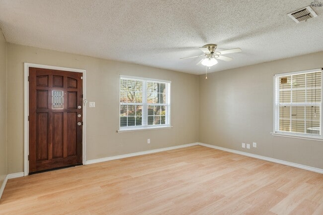 Photo - 5115 Kingston Dr