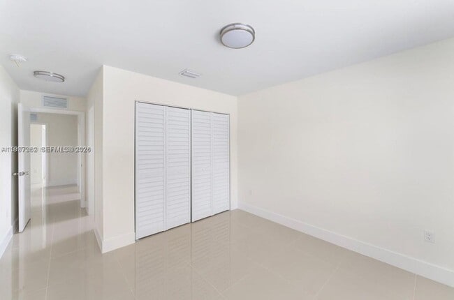 Photo - 2268 NW 52nd St Unidad botton