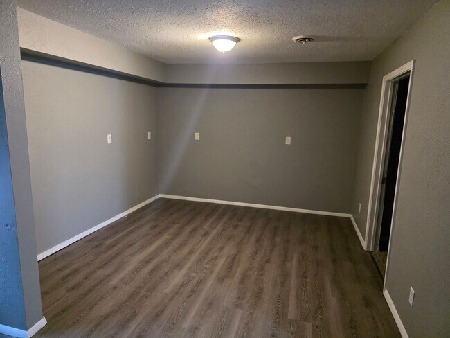 Photo - 710 St Norbert Dr