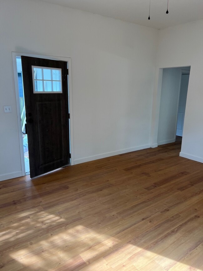 Photo - 522 E Woodard St