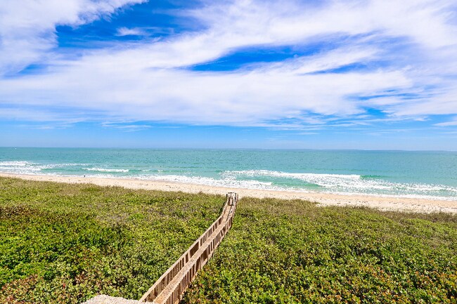 Photo - 4810 N Hwy A1A Unidad 3C