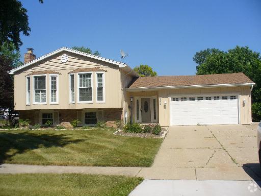 Building Photo - 2305 Kingston Dr Rental