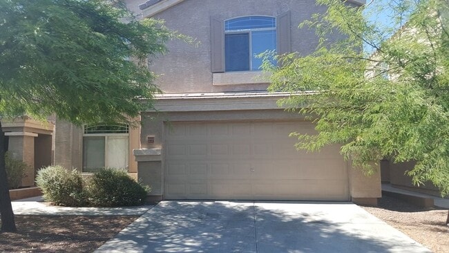 Building Photo - 12926 W Fleetwood Ln
