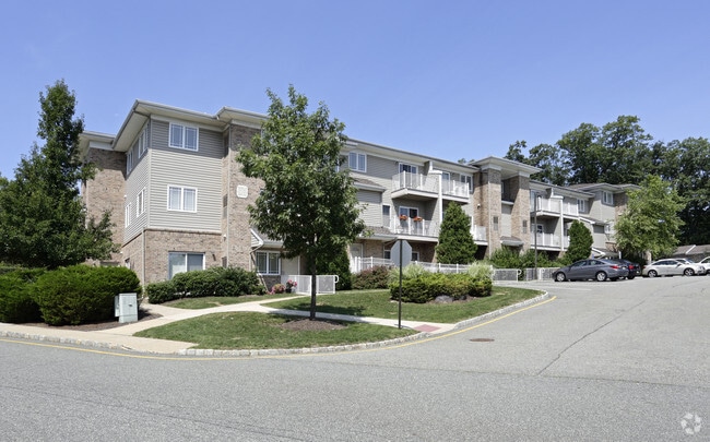 Lakeside Residence Apartments For Rent in Pompton Lakes, NJ | ForRent.com