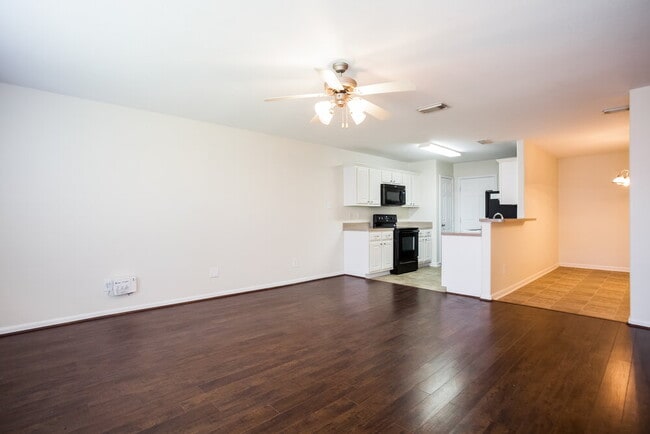 Photo - 6919 Garnet Trail Ln