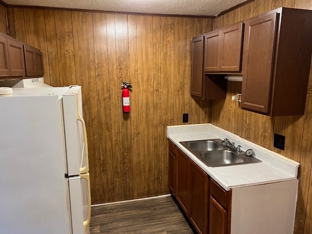 Kitchen - 3950 Bradford Ct Unit D