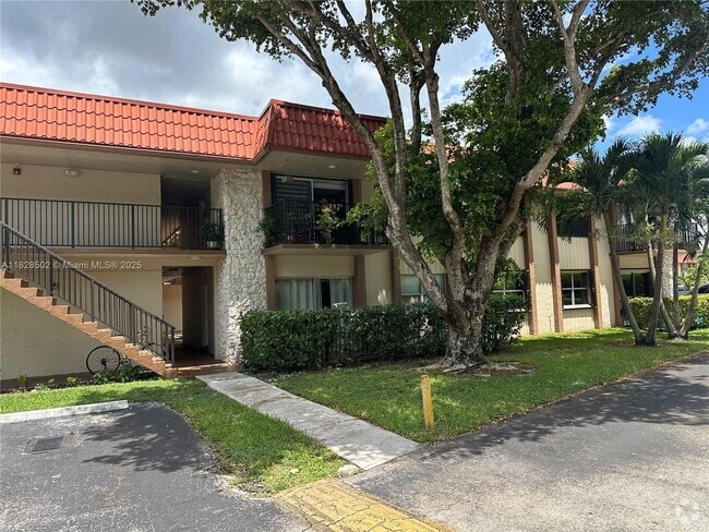 Building Photo - 10511 SW 108th Ave Unit 287 Rental
