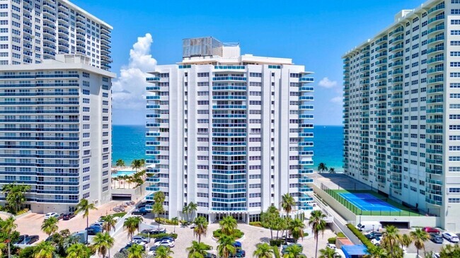 Building Photo - 3430 Galt Ocean Dr Unit 304 Rental