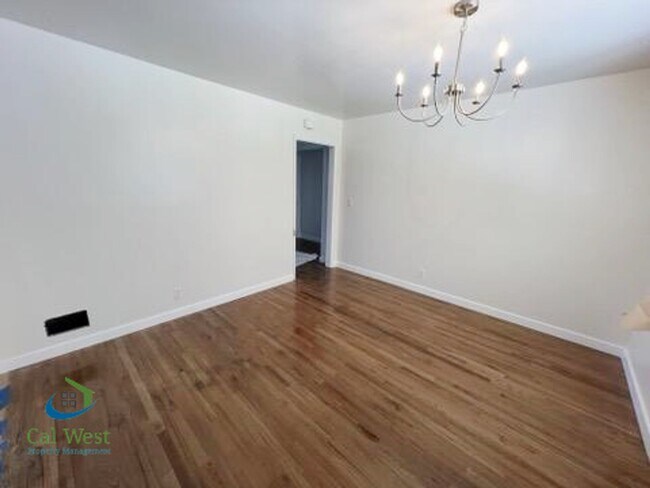 Photo - 1436 Cherrydale Dr