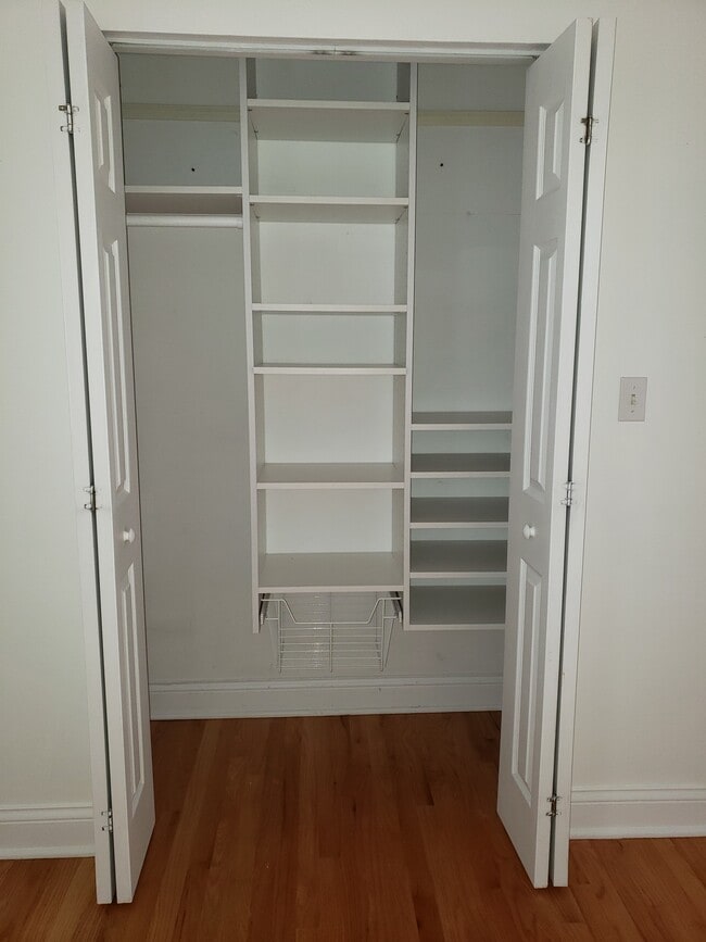 Photo - 6812 N Wayne Ave Unit 4A