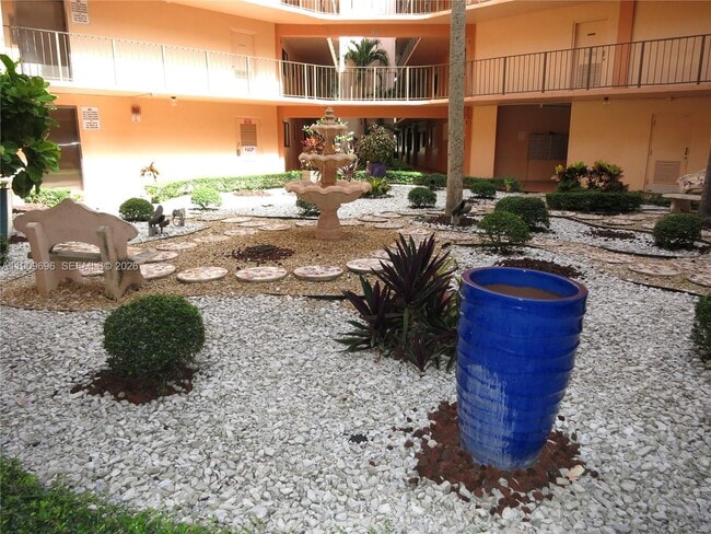 Building Photo - 8600 SW 133rd Avenue Rd Unit 418