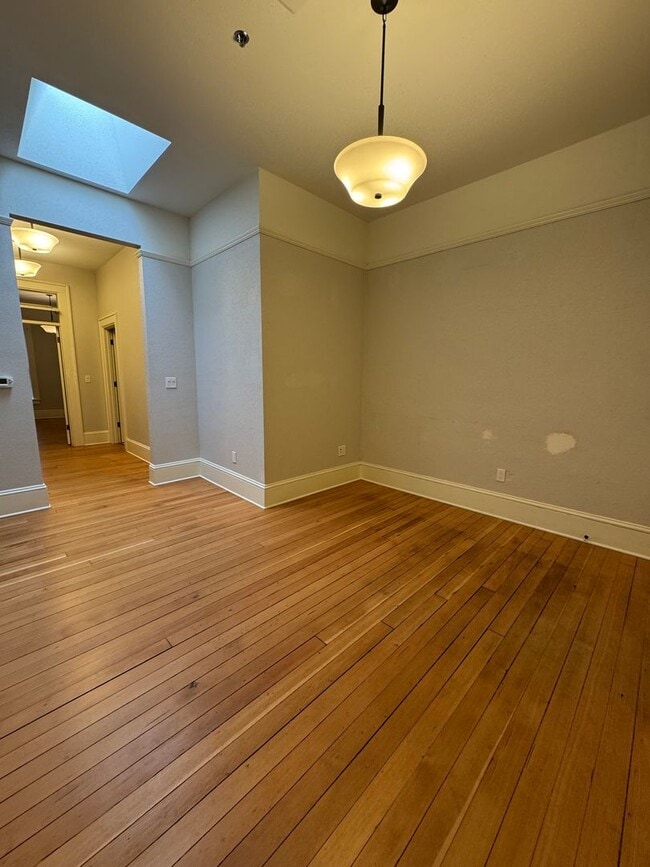 Photo - Beautiful 1 bed/1 bath apartment with tons of charm!