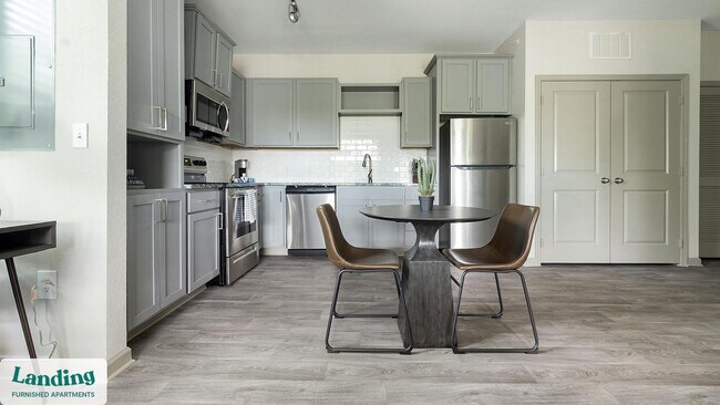 Photo - 7116 Finn Hall Ave Apartamento Unidad 11-301.1410274