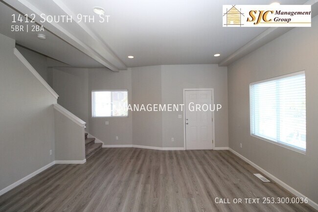 Photo - Five bedroom home for rent in Tacoma