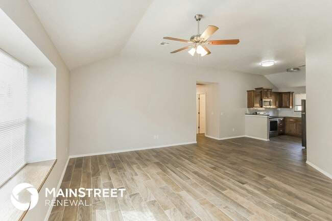 Photo - 261 Cambridge Dr