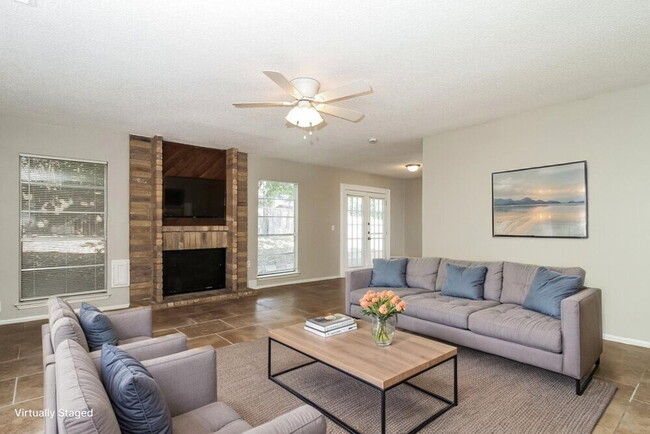 6803 Highland Bluffs