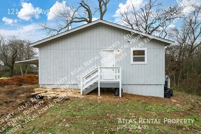 Photo - 121 Holt Ave