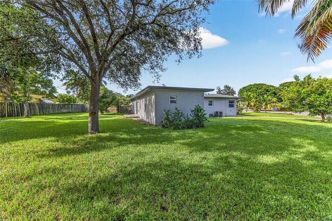 Photo - 206 NW 5th Ave