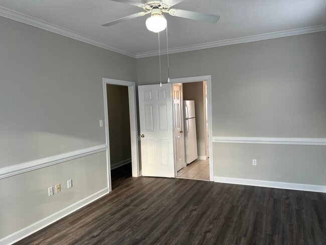 Photo - 3329 Whitlock Dr N