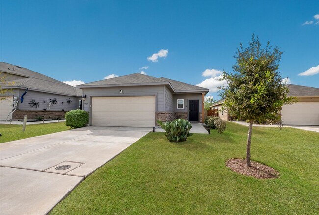 Photo - Well-Maintained Home with Modern Conveniences