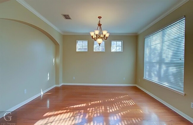 Photo - 110 Diana Dr