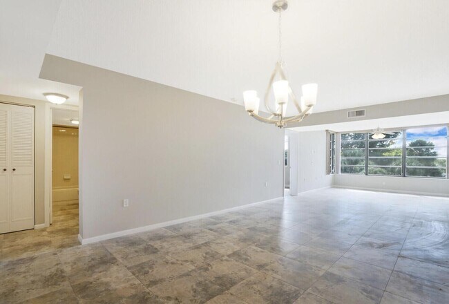 Photo - 3636 Whitehall Dr Unit 401