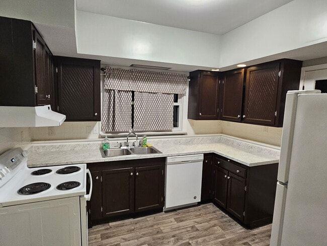 Building Photo - 511 Fairmount Ave Unit 1