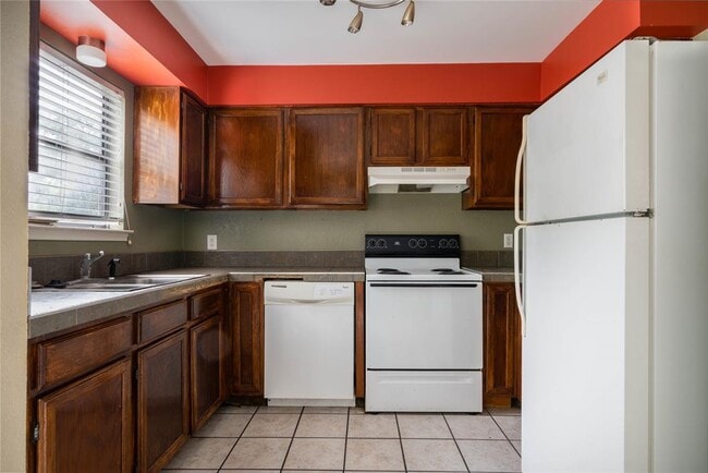 Photo - 310 Pat Garrison St Unit 1