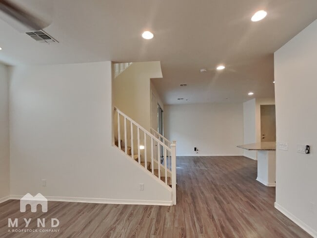 Photo - 3886 E Robert St