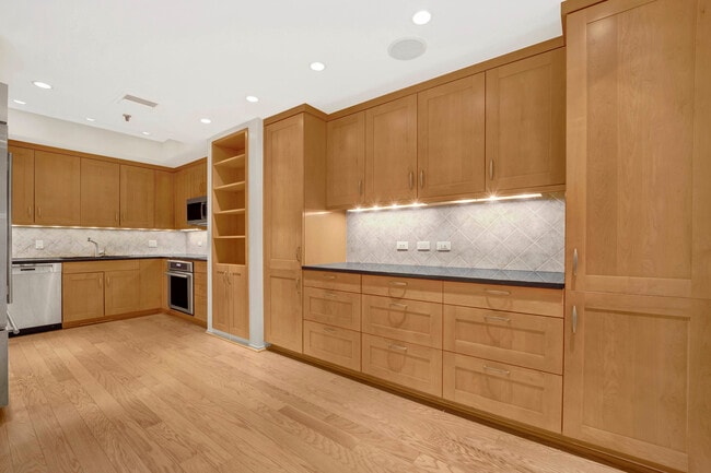 Photo - 680 N Lake Shore Dr